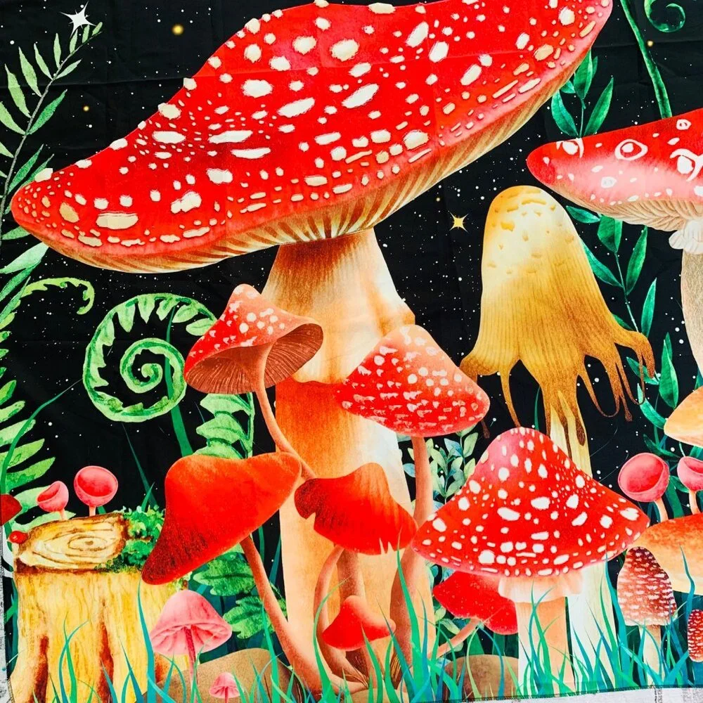 Retro Style Mushroom Wall Hanging Moon Stars Tapestry Colorful Bedding Cover